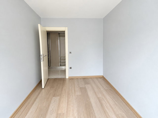 RE/MAX KONSEPT'TEN HİSAR PANORAMA EVLERİNDE ARA KAT 2+1 KİRALIK