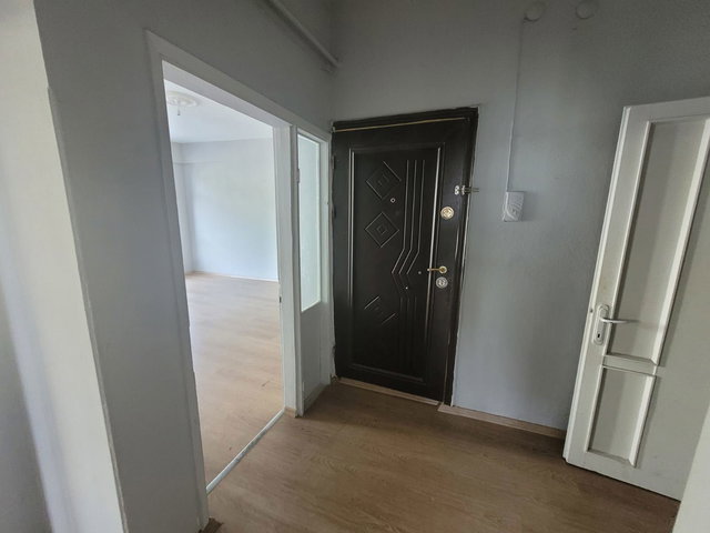 YENİMAHALLE’DE ATATÜRK BULVARI ÜZERİNDE KİRALIK 3+1 DAİRE