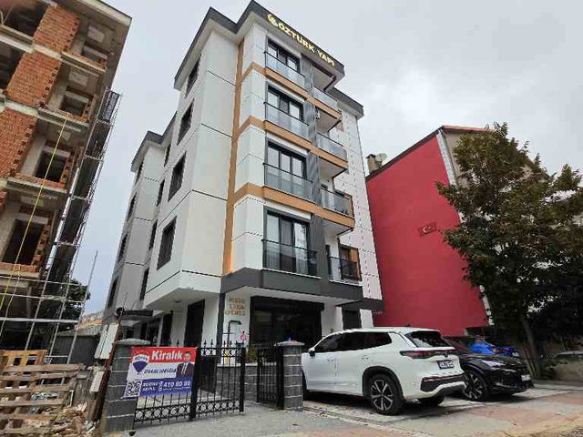 REMAX ASHİLL ÜMRANİYE YUKARI DUDULLU 2+1 KİRALIK DAİRE