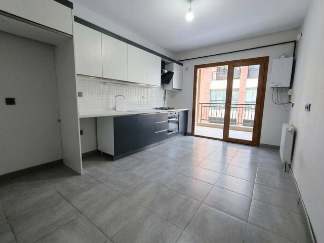 REMAX DOĞU'DAN SÜRSÜRÜ TOKİLERDE ARA KAT GENİŞ 3+1 SATILIK DAİRE