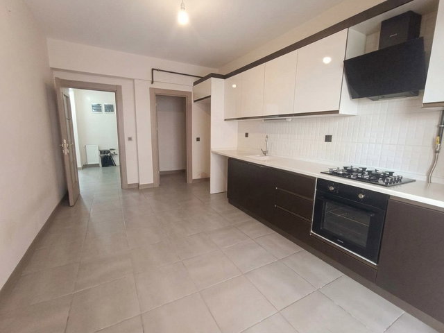 REMAX DOĞU'DAN SÜRSÜRÜ TOKİLERDE ARA KAT GENİŞ 3+1 SATILIK DAİRE