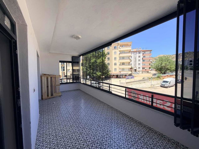 REMAX DOĞU'DAN DOĞUKENT MAHALLESİNDE TERTEMİZ SATILIK 3+1 DAİRE