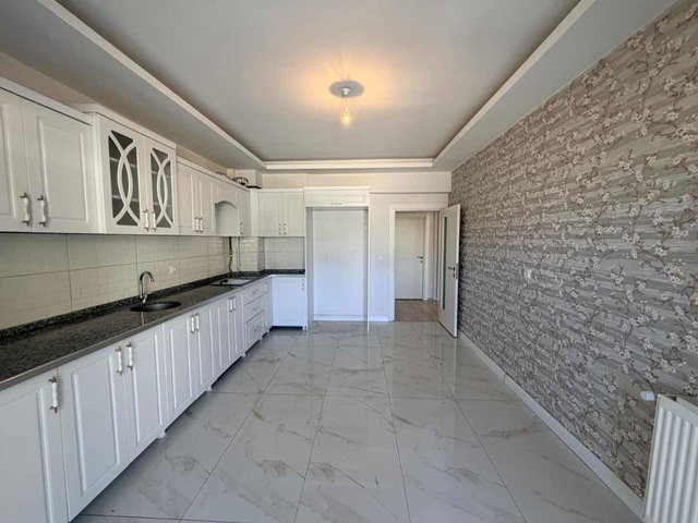 REMAX DOĞU'DAN DOĞUKENT MAHALLESİNDE TERTEMİZ SATILIK 3+1 DAİRE