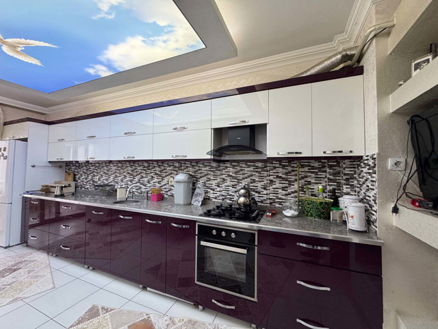 REMAX DOĞU'DAN ÇARŞI MERKEZDE SATILIK GENİŞ LÜX 4+1 DAİRE