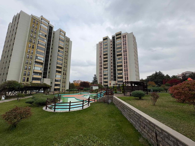 ÇANKAYA BİRLİK ZİRVEKENT 1 KONUTLARI SATILIK 4+1 UYGUN FİYAT DAİRE
