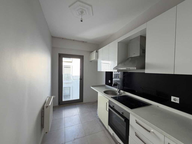 REMAX ARMA’DAN TORBALI ESEN 11 SİTESİNDE KİRALIK 2+1 ARA KAT DAİRE