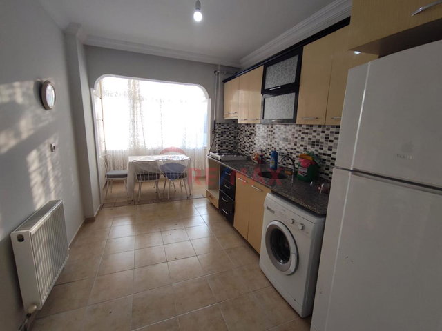 RE/MAX DREAM'DEN FATİH MH. HİKMET SK. TERASLI 2+1 DUBLEX KİRALIK