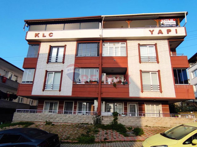 RE/MAX DREAM'DEN FATİH MH. HİKMET SK. TERASLI 2+1 DUBLEX KİRALIK