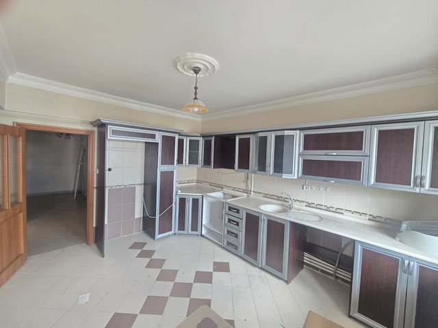 REMAX İLKE'DEN KERVANSARAY YAKINI 3+1 SATILIK DAİRE