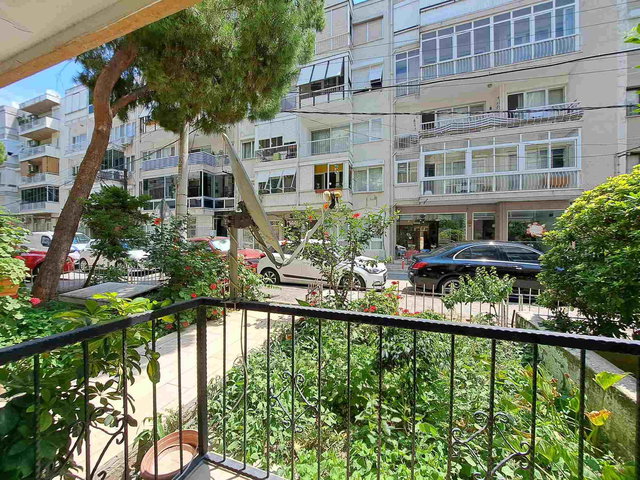 KARŞIYAKA AKSOY'DA KİRALIK 2+1 DAİRE
