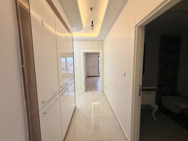 REMAX DOĞU'DAN ATAŞEHİRDE KENT PLUS SİTESİNDE KİRALIK 4+1