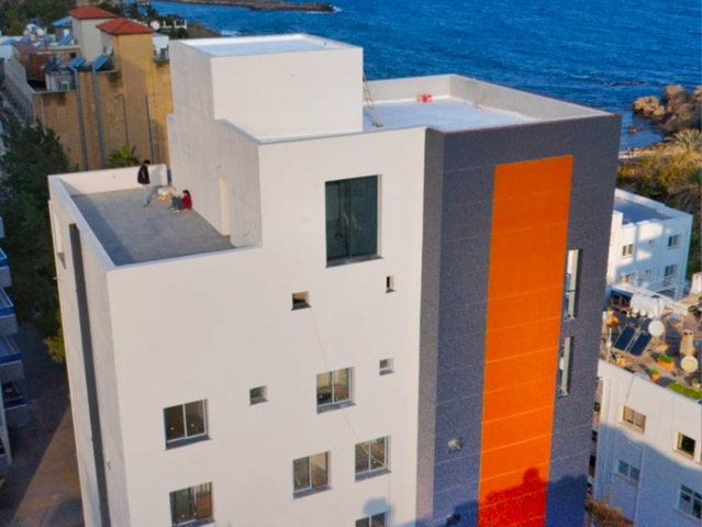 GİRNE’DE DENİZE YAKIN SATILIK 2+1 DAİRE