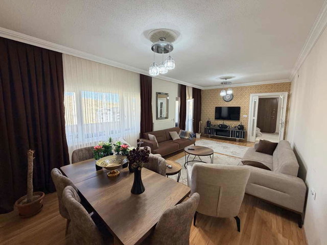 REMAX DOĞU'DAN ÇAYDAÇIRA MAHALLESİ MEMURSEN 2. ETAP SATILIK 3+1