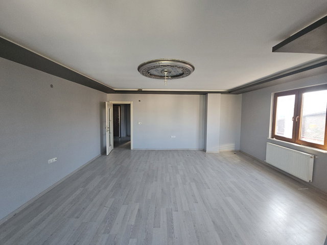 RE/MAX DREAM'DEN KÖRFEZ T.ÇİFTLİK MERKEZDE 4+1 SATILIK DUBLEX
