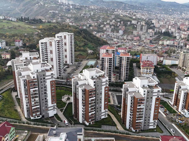 ARMADA CADDE GÜNEY CEPHE SATILIK 3+1 DAİRE