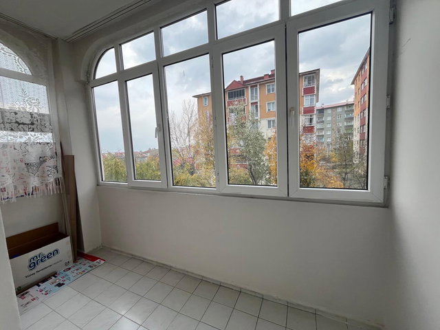 REMAX İLKE'DEN NALBANTOĞLU SİTESİ'NDE 3+1 SATILIK DAİRE