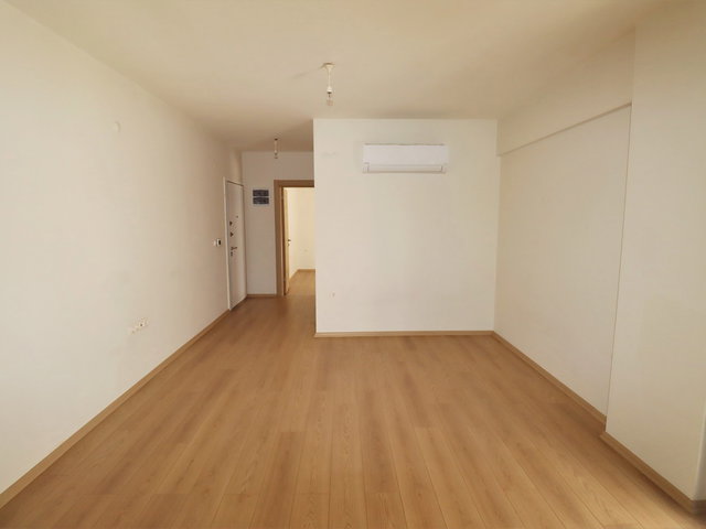 KUŞADASI MERKEZDE KİRALIK EŞYALI DAİRE