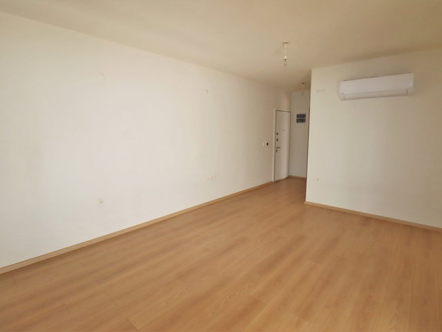 KUŞADASI MERKEZDE KİRALIK EŞYALI DAİRE