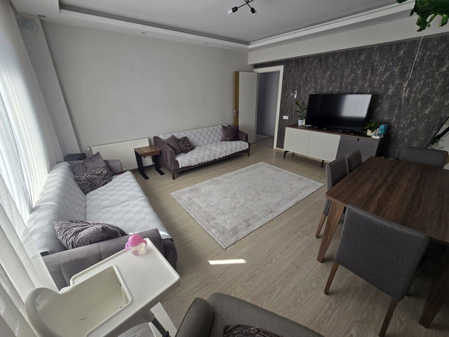 BUCA HÜRRİYET MAH İZBAN YAKINI ASANSÖRLÜ 3+1 130 M2 SATILIK DAİRE