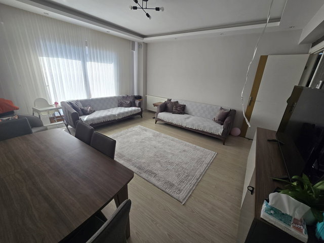BUCA HÜRRİYET MAH İZBAN YAKINI ASANSÖRLÜ 3+1 130 M2 SATILIK DAİRE