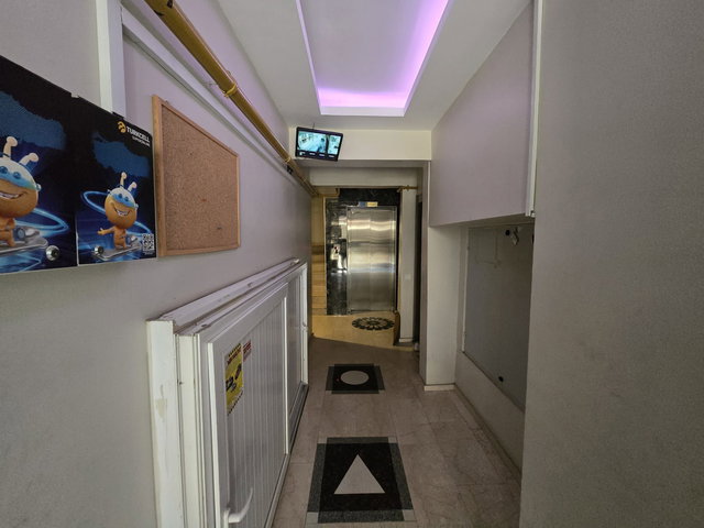 BUCA HÜRRİYET MAH İZBAN YAKINI ASANSÖRLÜ 3+1 130 M2 SATILIK DAİRE