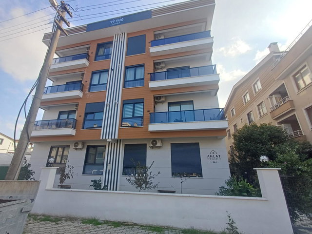 RE/MAX ŞEHİR'DEN ÇİFTLİKKÖY SAHİL MAHALLESİNDE 2+1 KİRALIK DAİRE