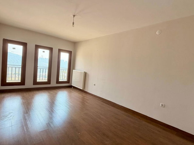 İZMİT SEPETÇİ TOKİ KONUTLARINDA GÖL MANZARALI 2+1 KİRALIK DAİRE