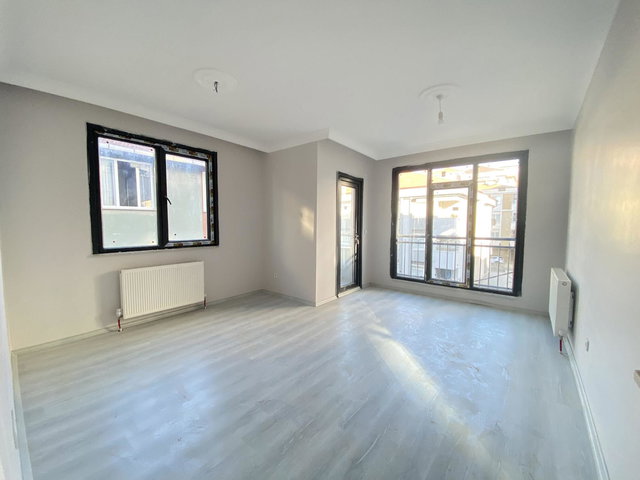 SATILIK 2+1 DAİRE SIFIR BİNADA OTOPARKLI MALTEPE/ZÜMRÜTEVLER