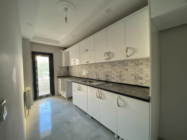 SATILIK 2+1 DAİRE SIFIR BİNADA OTOPARKLI MALTEPE/ZÜMRÜTEVLER