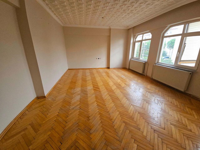 RE/MAX DREAM'DEN YENİKENT'DE ARA KAT 3+1 KİRALIK DAİRE