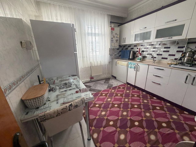 REMAX İLKE'DEN ŞÜKRÜPAŞA'DA 3+1 SATILIK DAİRE