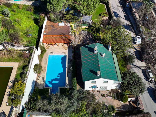 DRAGOSTA 1.070 M²ARSA İÇİNDE DENİZ MANZARALI MÜSTAKİL VİLLA