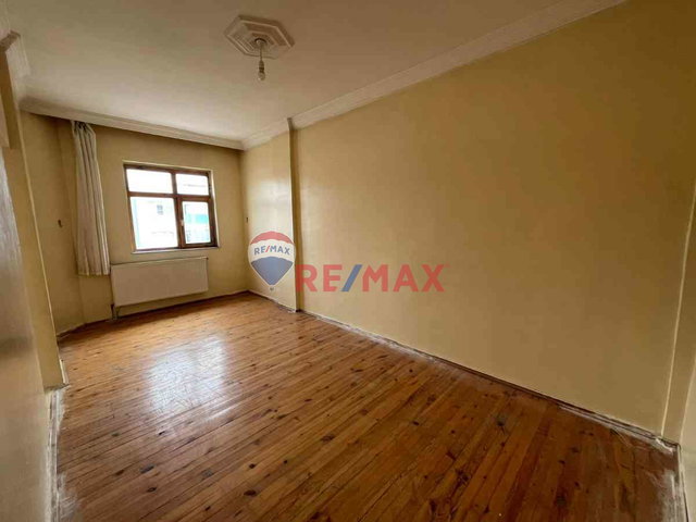 REMAX İLKE'DEN SANAYİ'DE 3+1 SATILIK DAİRE