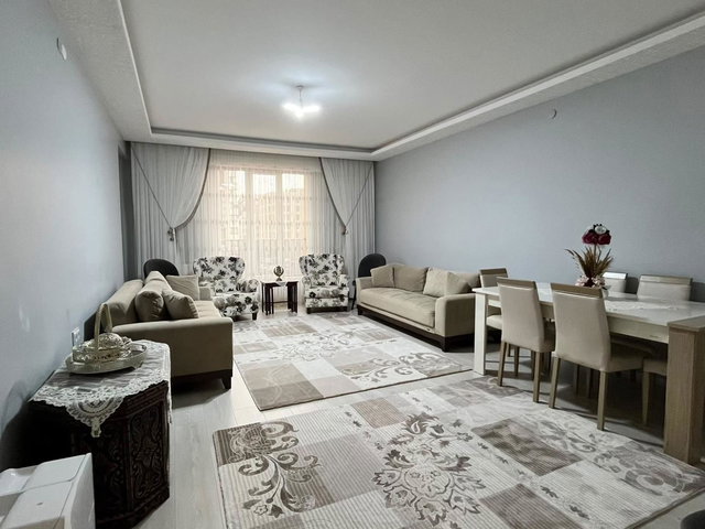 REMAX ARTİS'DEN YILDIZKENT'DE SATILIK 4+1 DAİRE