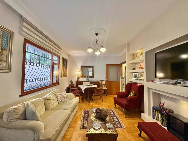 IDEALTEPE BAĞDAT CADDESİ ÜZERİNDE İÇİ YENİLENMİŞ 3+1 BALKONLU