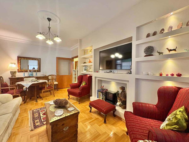 IDEALTEPE BAĞDAT CADDESİ ÜZERİNDE İÇİ YENİLENMİŞ 3+1 BALKONLU