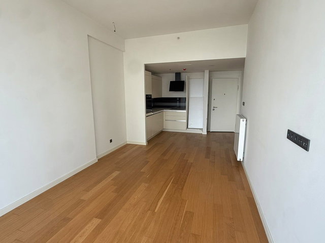 REMAX OLUŞUM'DAN G TOWER RESİDENCE 1.5+1 EŞYASIZ KİRALIK DAİRE