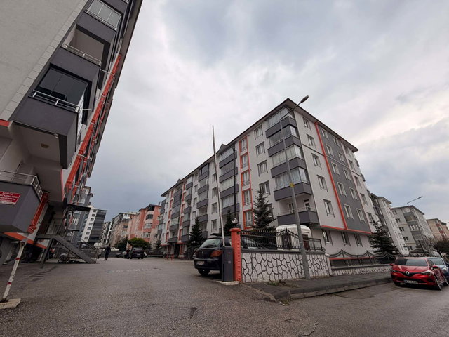 REMAX ARTİS'DEN AZERBAYCAN BULVARI'NDA SATILIK 3+1 DAİRE