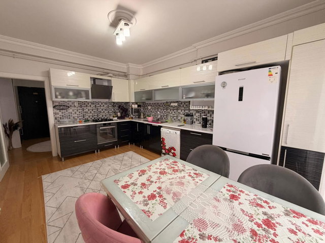 REMAX ARTİS'DEN AZERBAYCAN BULVARI'NDA SATILIK 3+1 DAİRE