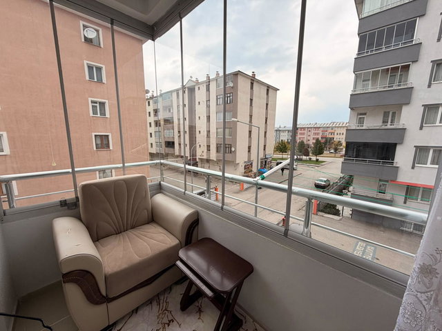 REMAX ARTİS'DEN AZERBAYCAN BULVARI'NDA SATILIK 3+1 DAİRE