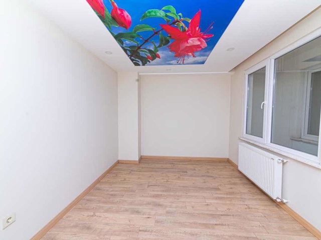ÇEKMEKÖY MERKEZDE FERAH VE KULLANIŞLI 4+1 KİRALIK DUBLEKS 200M2