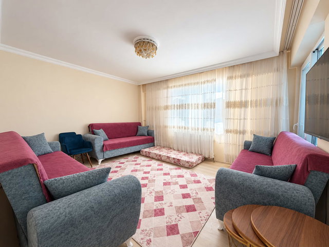 RE/MAX EDE'DEN ÜNİVERSİTEYE YAKIN KONUMDA SATILIK 3+1 DAİRE
