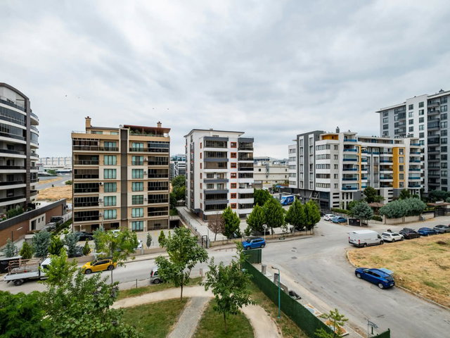 REMAX ADVANTAGE 'DENİ ARKAT 6 SİTESİNDE SATILIK DAİRE