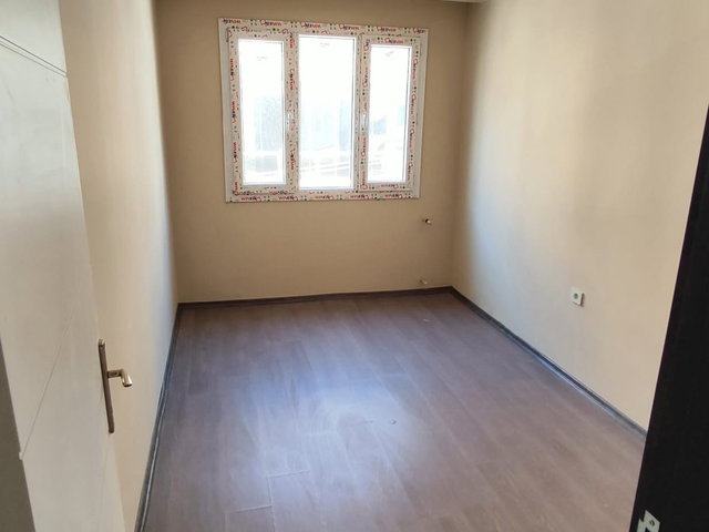 ÇİĞLİ’DE SIFIR 2+1 KİRALIK DAİRE | GÜNEY-BATI CEPHE, BALKONLU, DOĞALGAZ KOMBİLİ