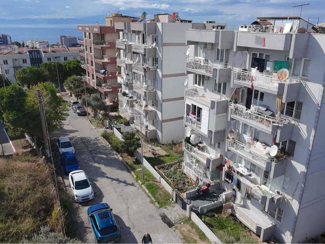 KISMİ DENİZ MANZARALI 2+1 ÇİFT BALKONLU DAİRE