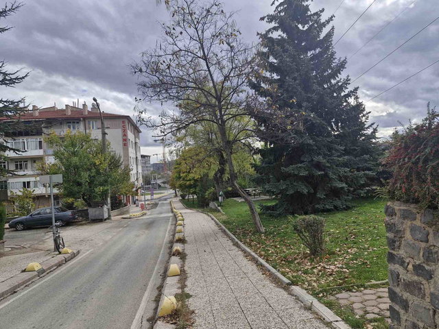 RE/MAX MOD'DAN Y.EMRE DEVLET HAST. KARŞ. 2+1 KİRALIK DAİRE
