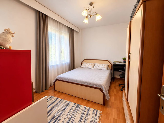 KUŞADASI MERAM SİTESİNDE 2+1 KİRALIK DAİRE