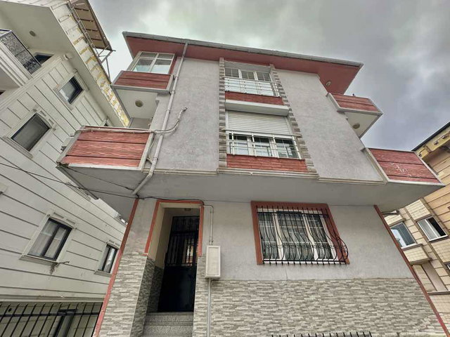 GAZİOSMANPAŞA YILDIZTABYA MAHALLESİNDE CADDEYE YAKIN SATILIK 2+1 BAHÇE KATI DAİRE