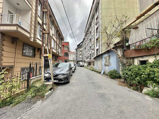 GAZİOSMANPAŞA YILDIZTABYA MAHALLESİNDE CADDEYE YAKIN SATILIK 2+1 BAHÇE KATI DAİRE