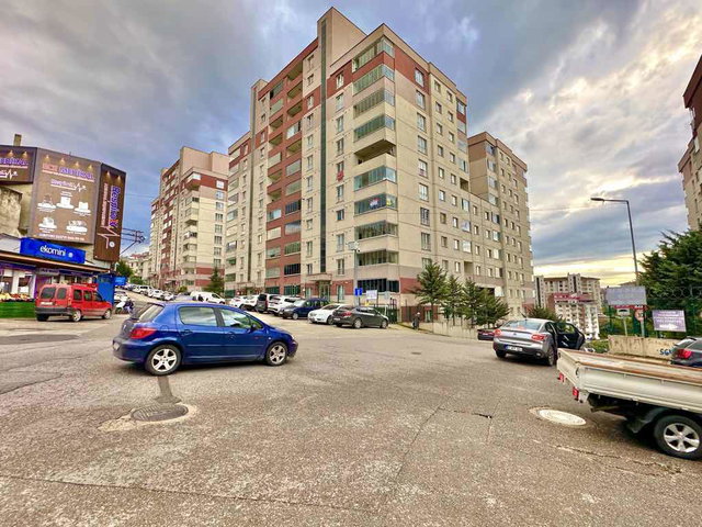 YENİCUMA TOKİ KONUTLARINDA KİRALIK 4+1 DAİRE !!!